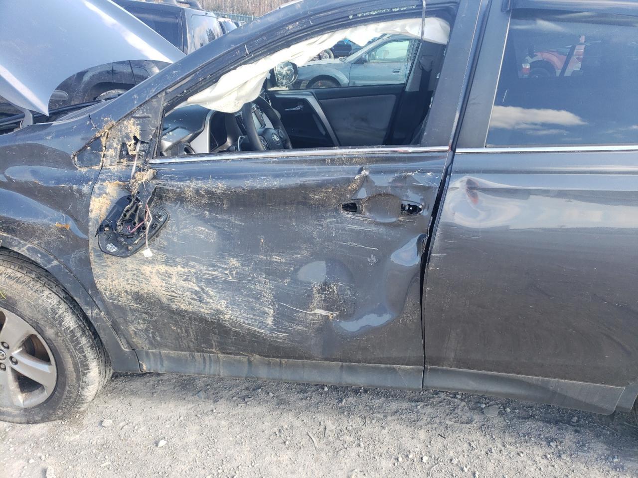 2015 TOYOTA RAV4 XLE - Фото 7