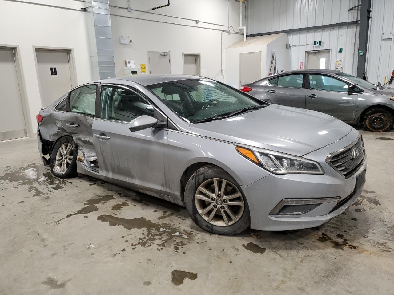 2017 HYUNDAI SONATA SE - Фото 4