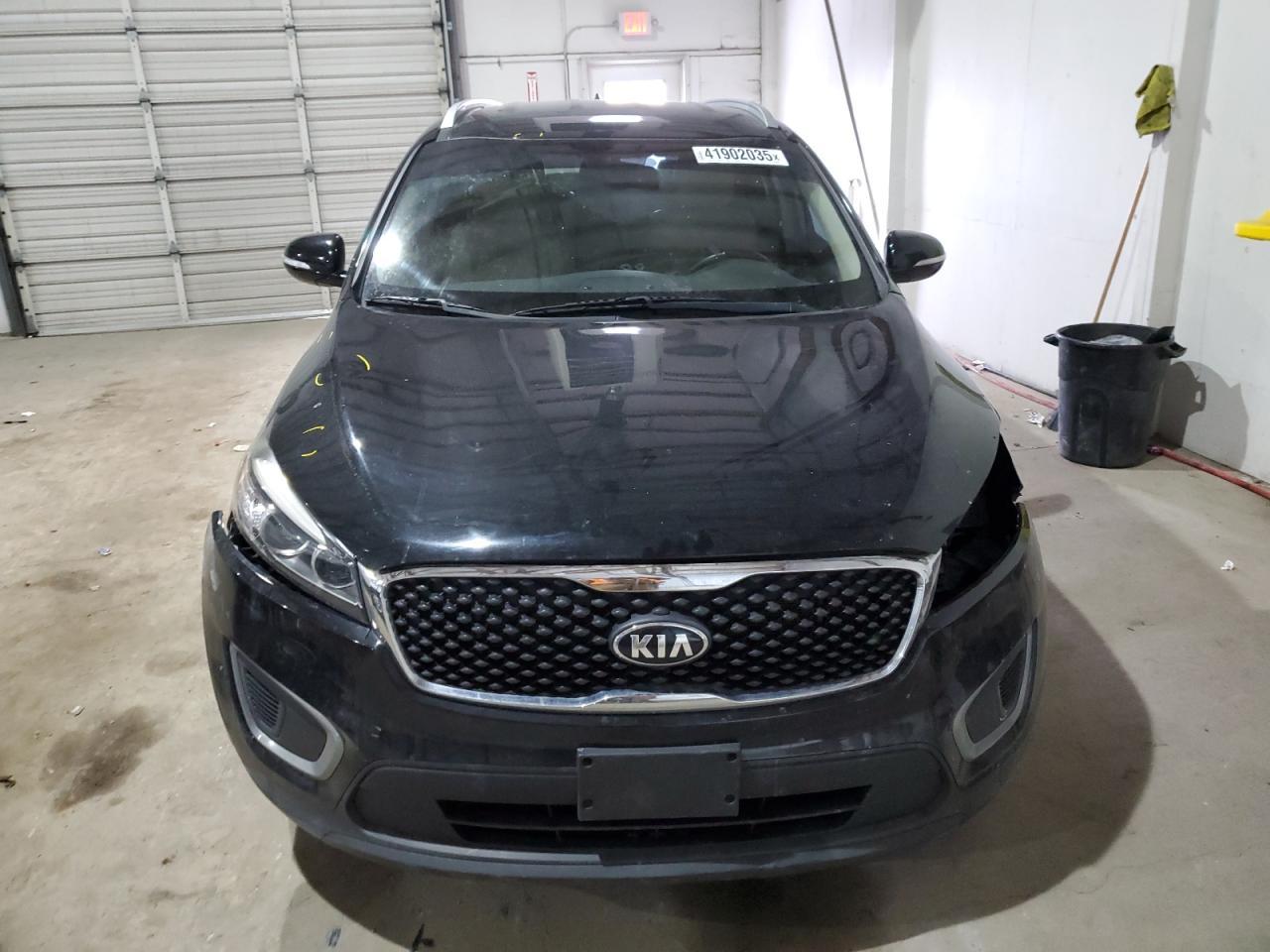 2016 KIA SORENTO LX - Image 5