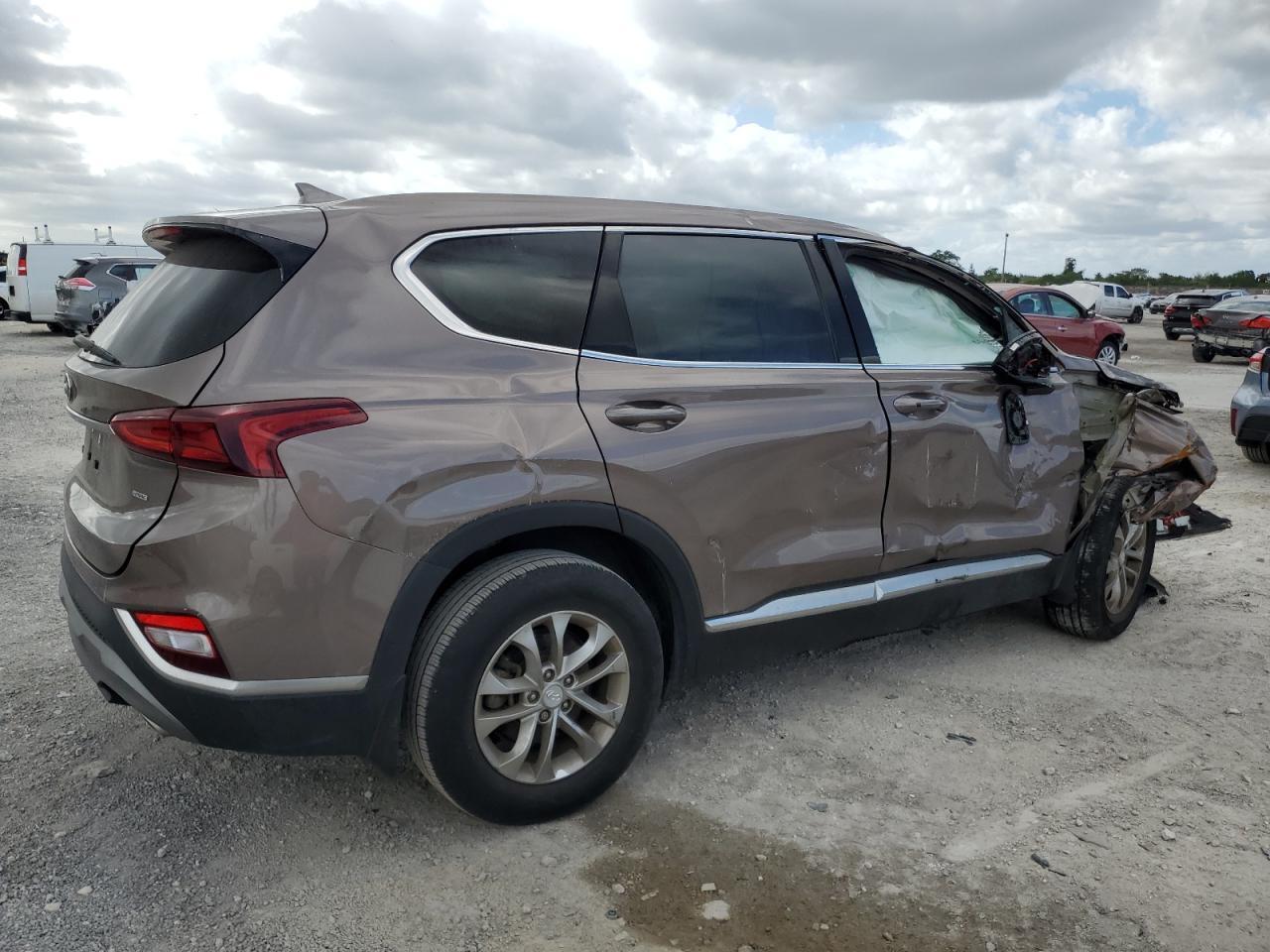 2020 HYUNDAI SANTA FE S - Image 3