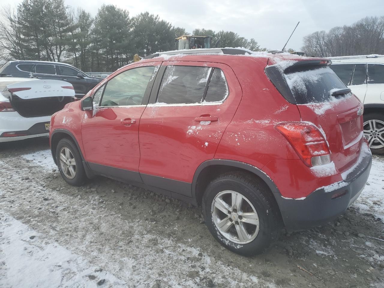 2015 CHEVROLET TRAX 1LT - Image 2