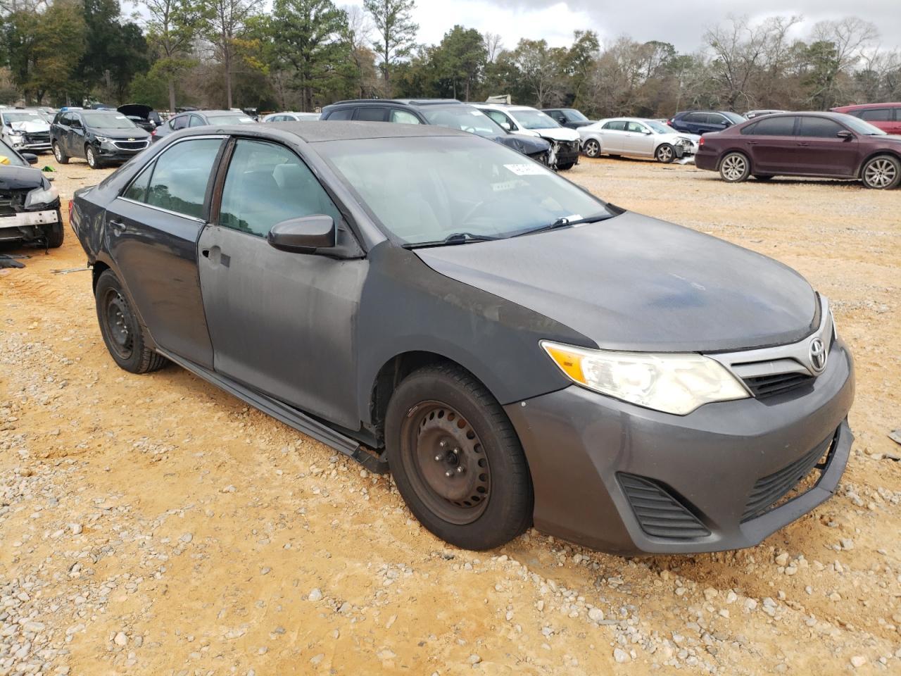2013 TOYOTA CAMRY L - Image 4