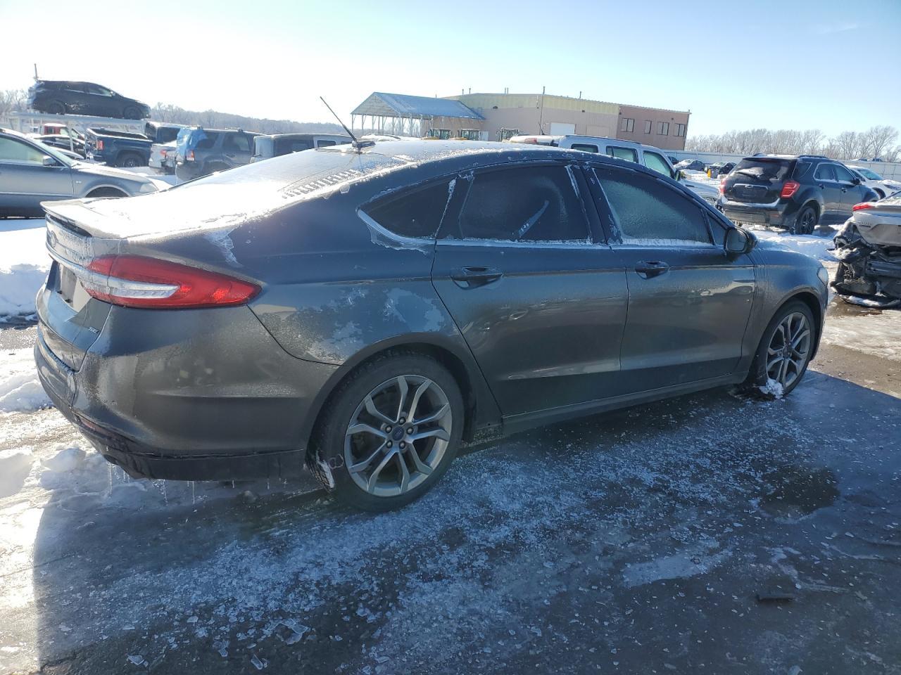 2017 FORD FUSION SE - Фото 3