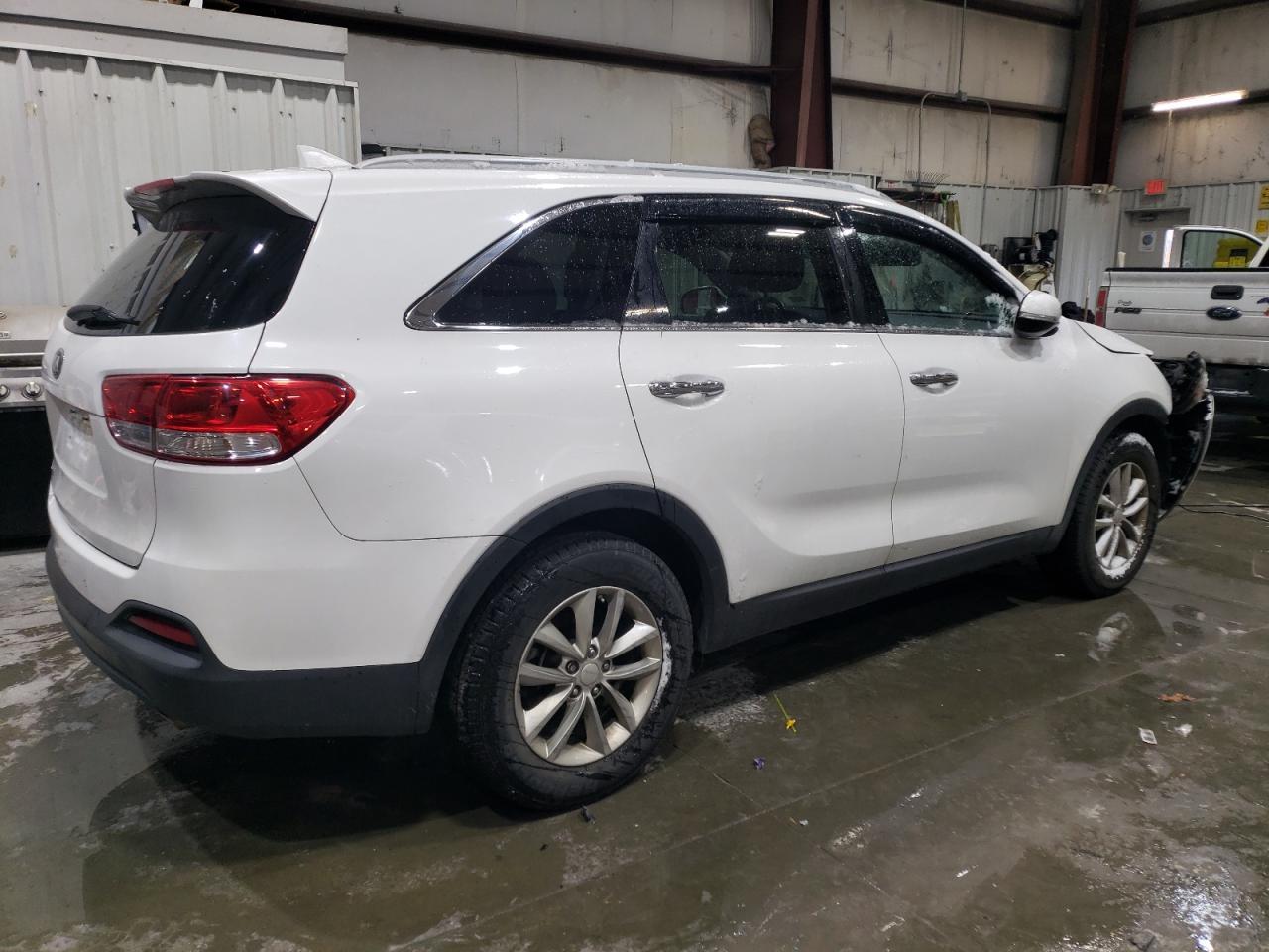 2016 KIA SORENTO LX - Image 3