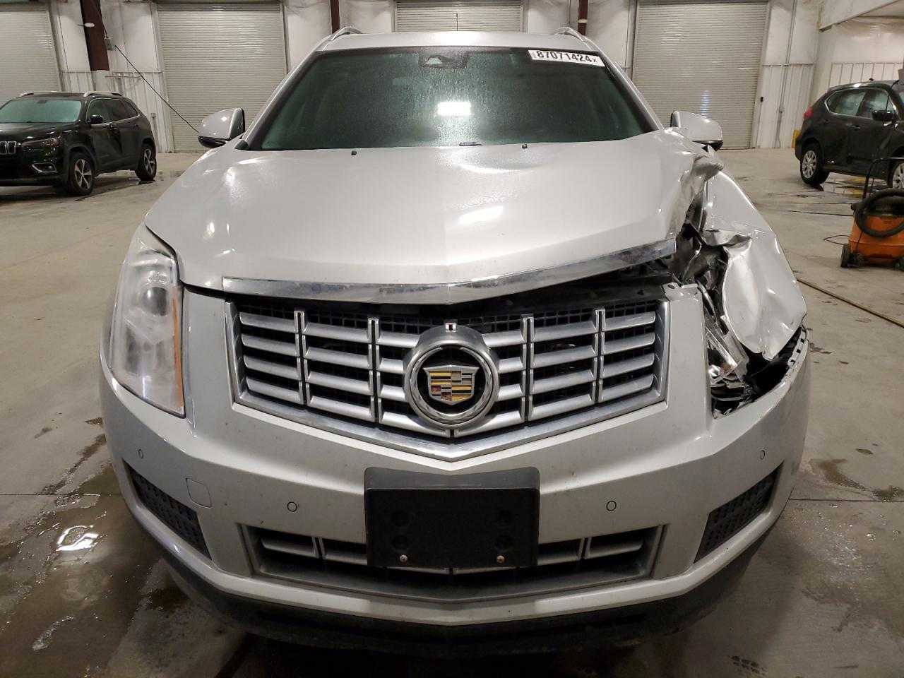2013 CADILLAC SRX LUXURY - Image 5
