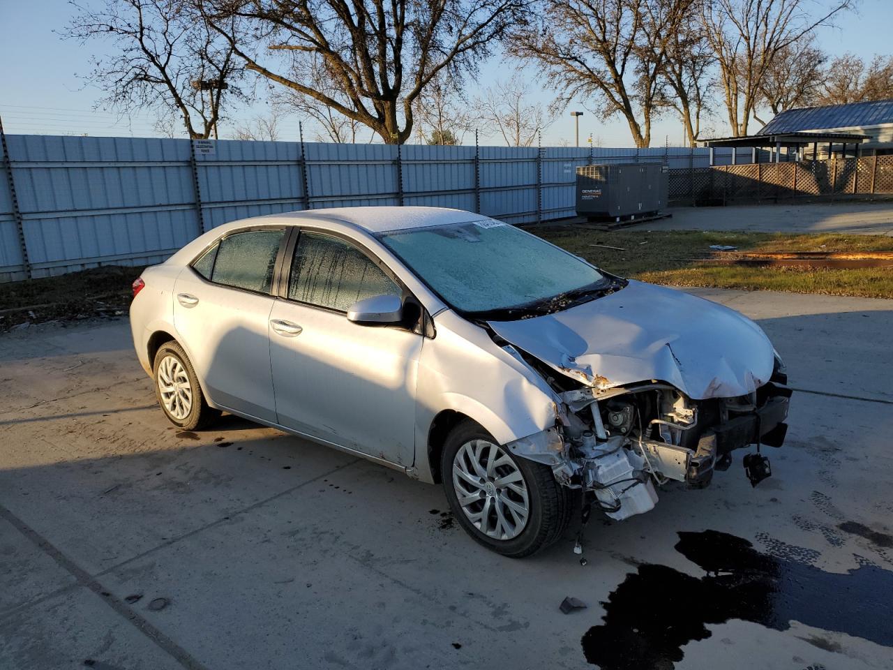2019 TOYOTA COROLLA L - Image 4