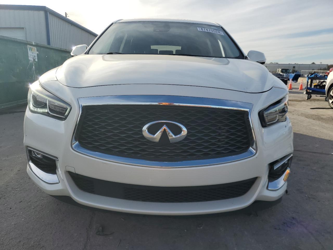 2019 INFINITI QX60 LUXE - Image 5