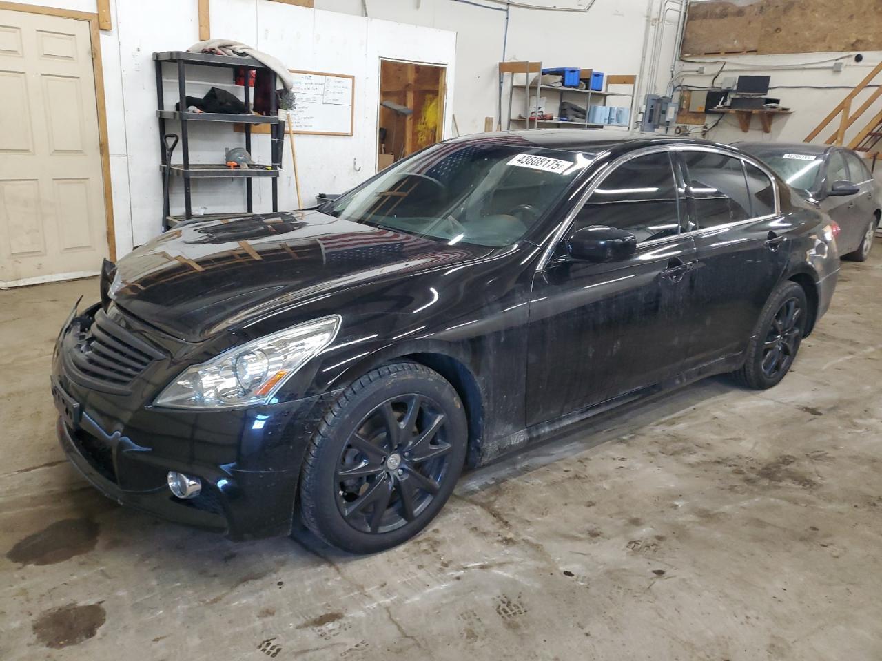 2011 INFINITI G37