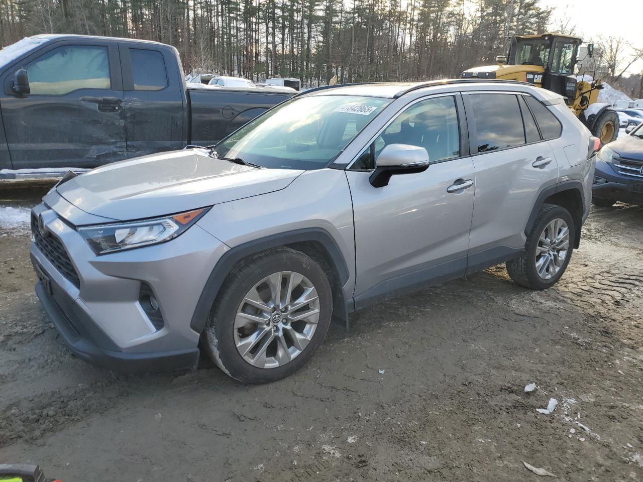 2019 TOYOTA RAV4 XLE P