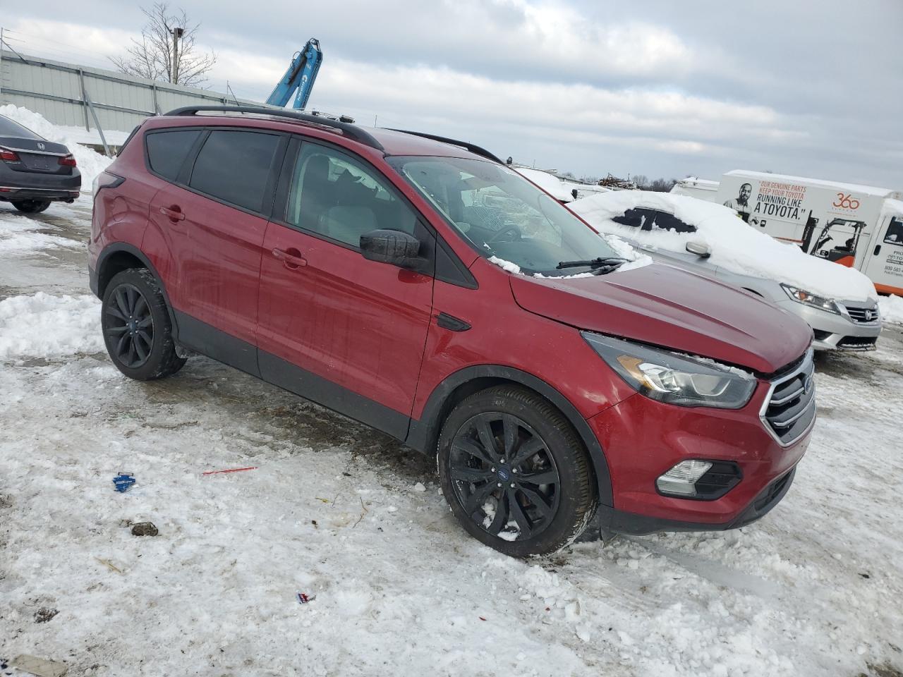 2017 FORD ESCAPE SE - Фото 4