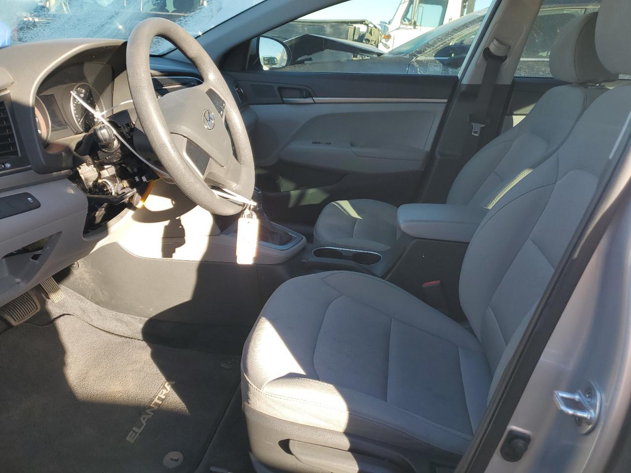 2017 HYUNDAI ELANTRA SE - Image 7