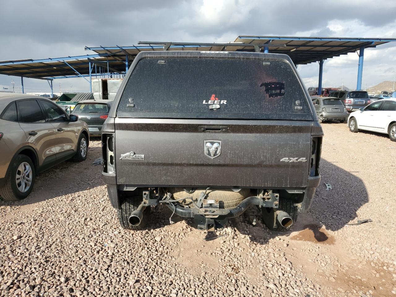 2015 RAM 1500 SLT - Image 6
