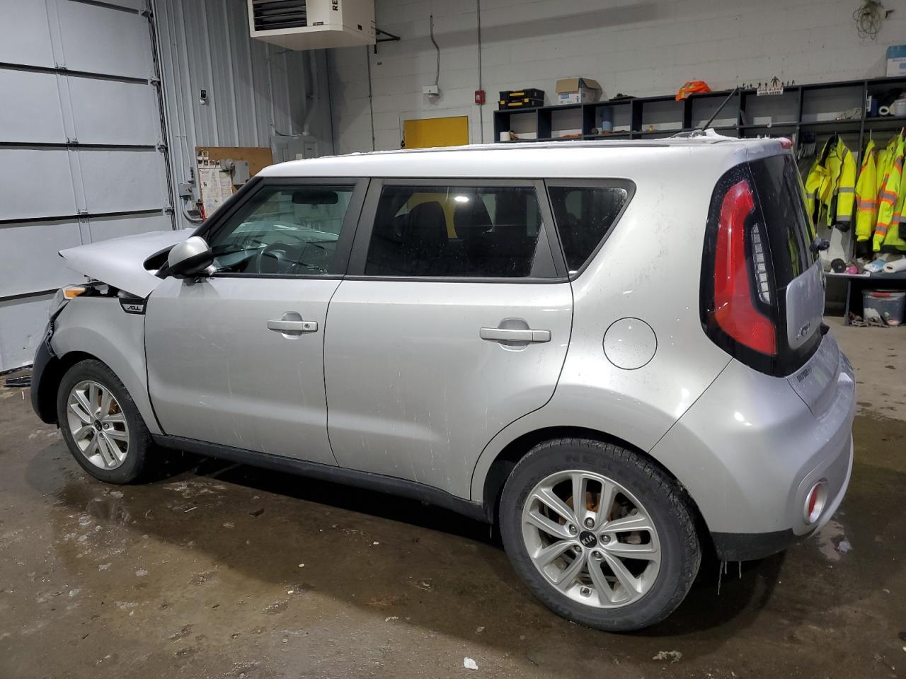 2019 KIA SOUL + - Image 2