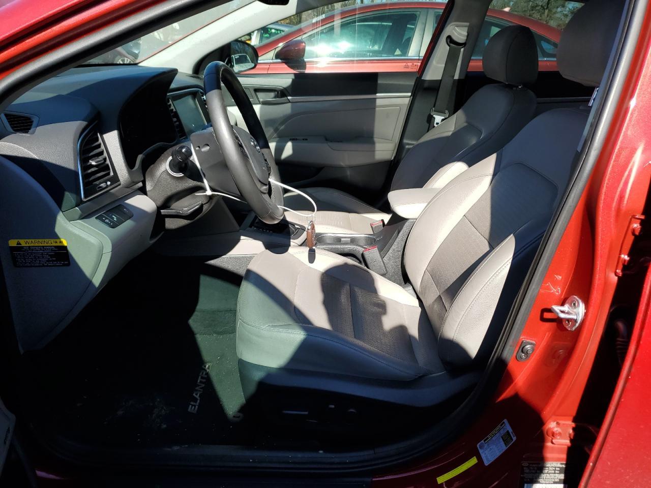 2017 HYUNDAI ELANTRA SE - Image 7