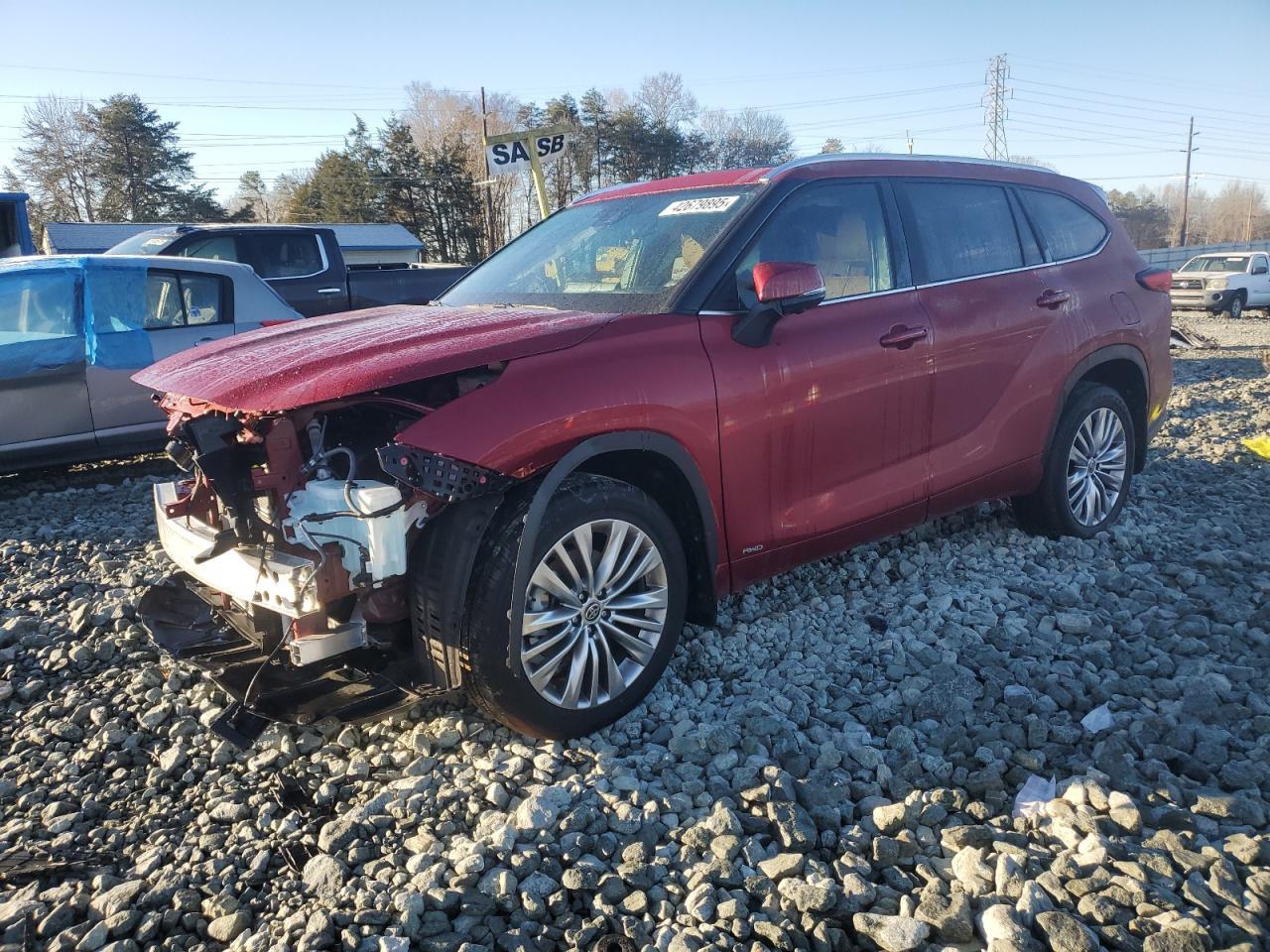 2024 TOYOTA HIGHLANDER