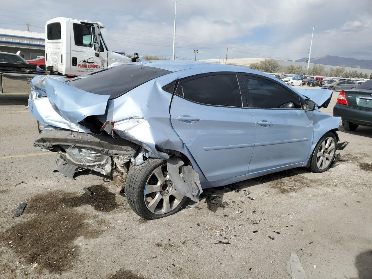 2013 HYUNDAI ELANTRA GL - Image 3