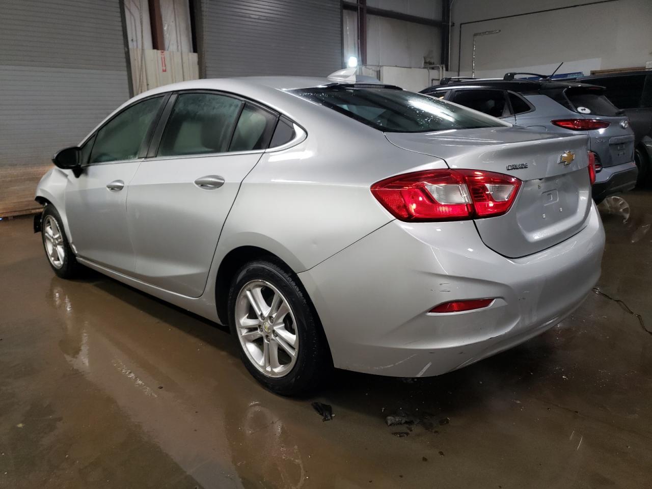 2017 CHEVROLET CRUZE LT - Фото 2