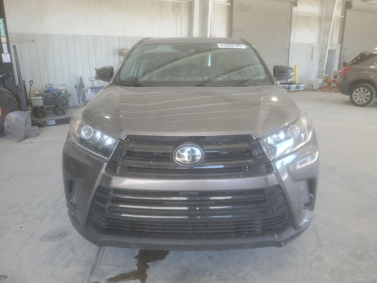 2019 TOYOTA HIGHLANDER - Фото 5