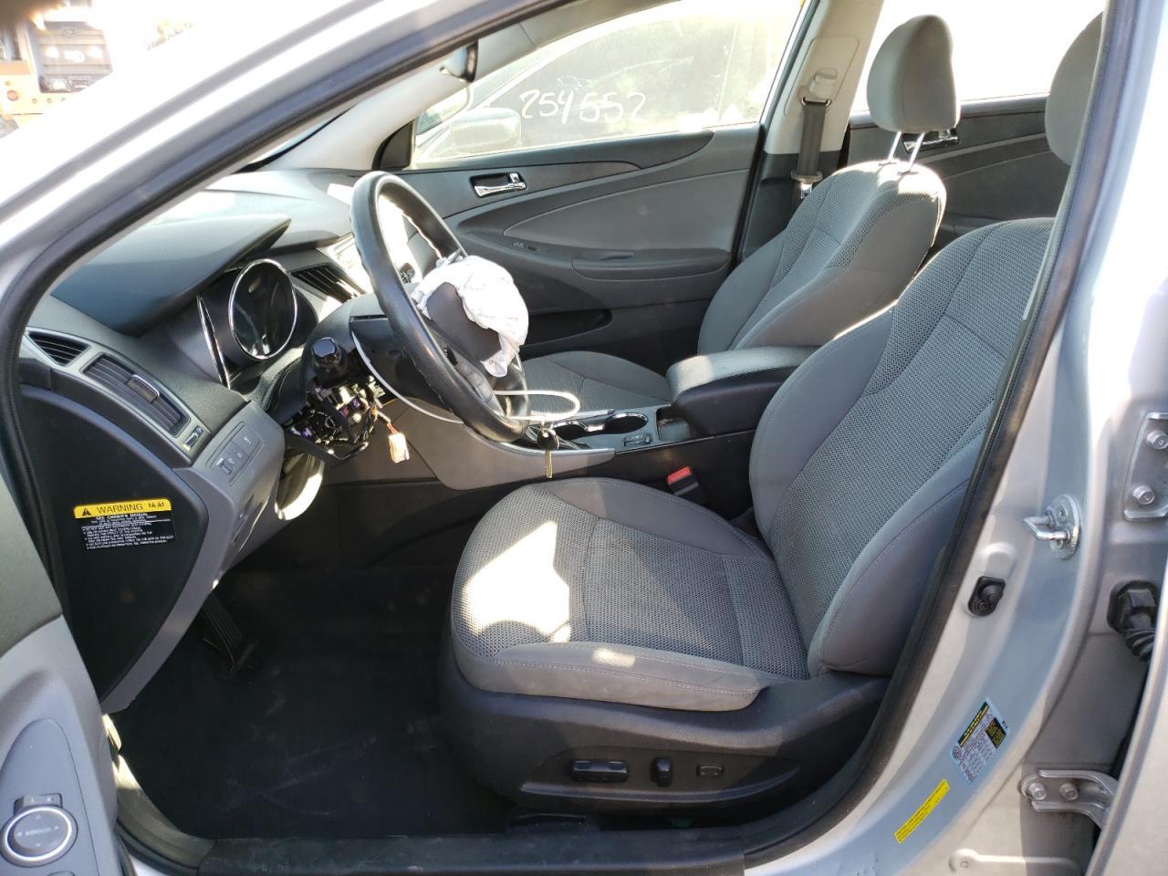 2013 HYUNDAI SONATA GLS - Image 7