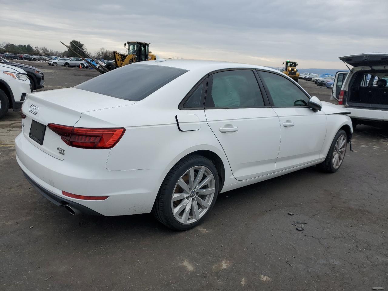 2017 AUDI A4 PREMIUM - Фото 3