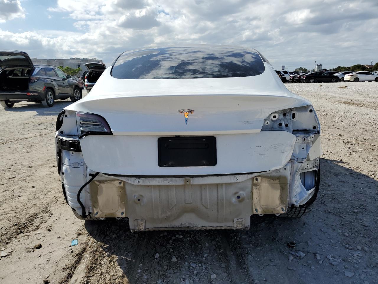 2023 TESLA MODEL 3 - Фото 6