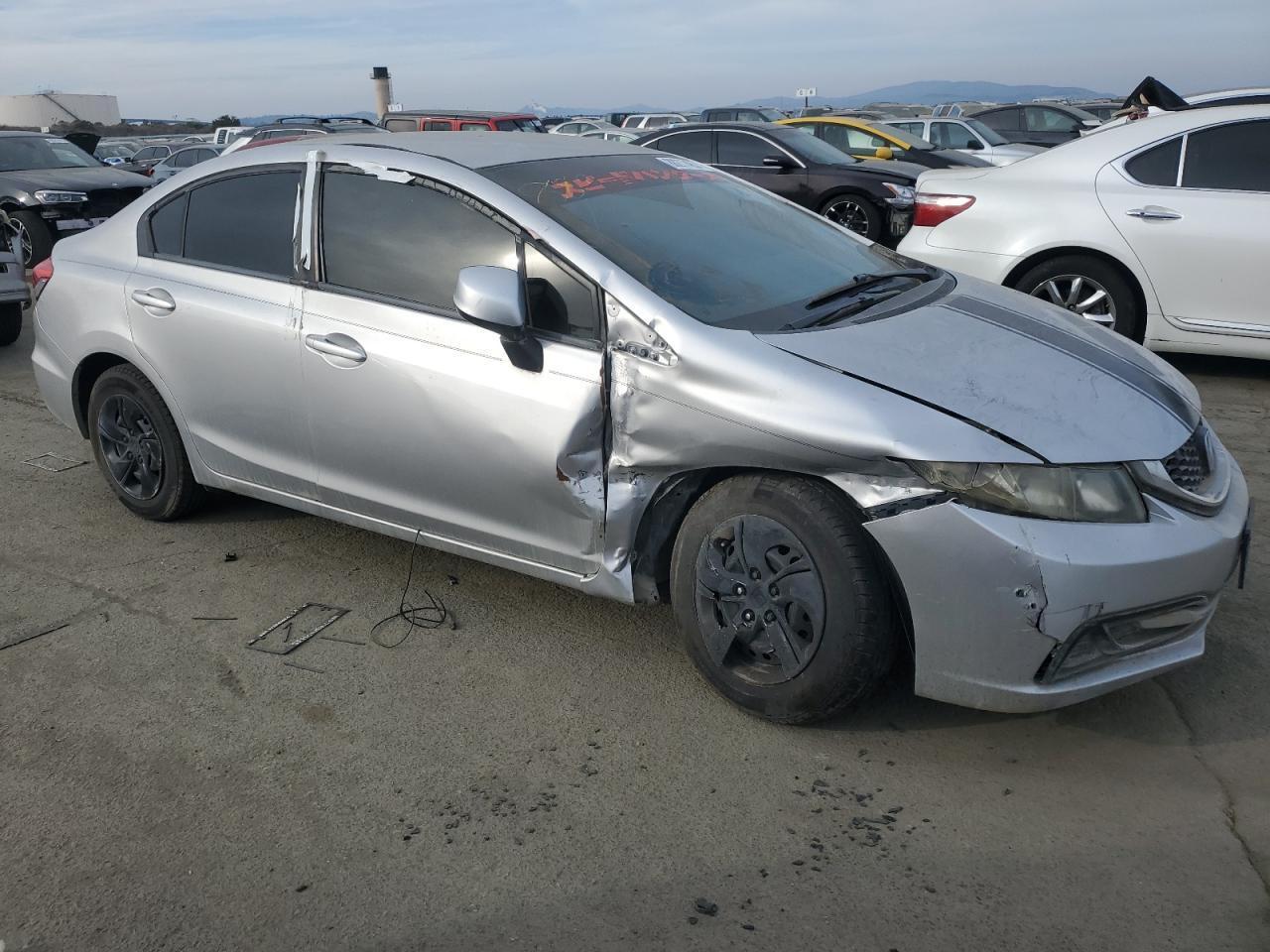 2013 HONDA CIVIC LX - Фото 4