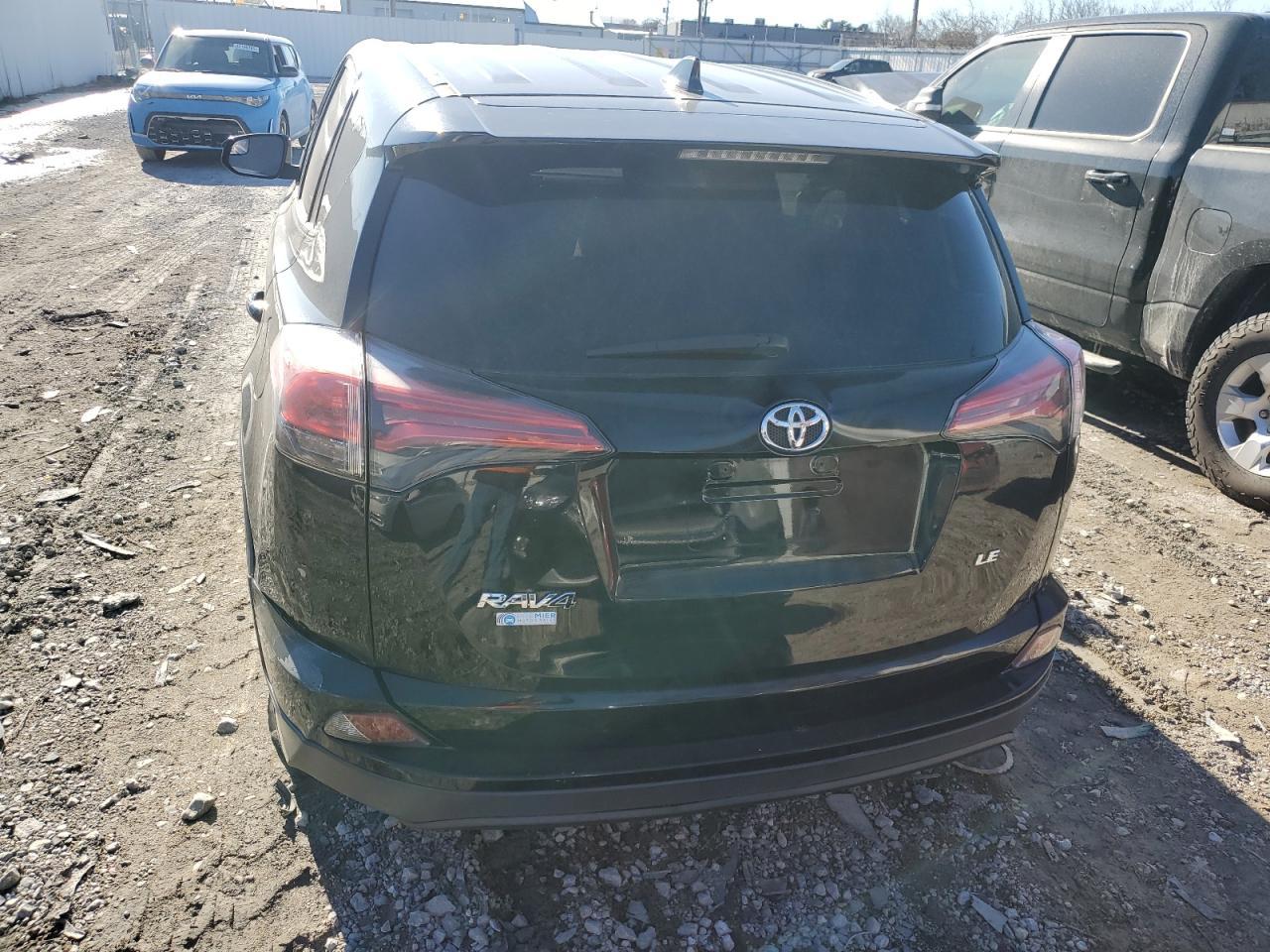 2018 TOYOTA RAV4 LE - Фото 6
