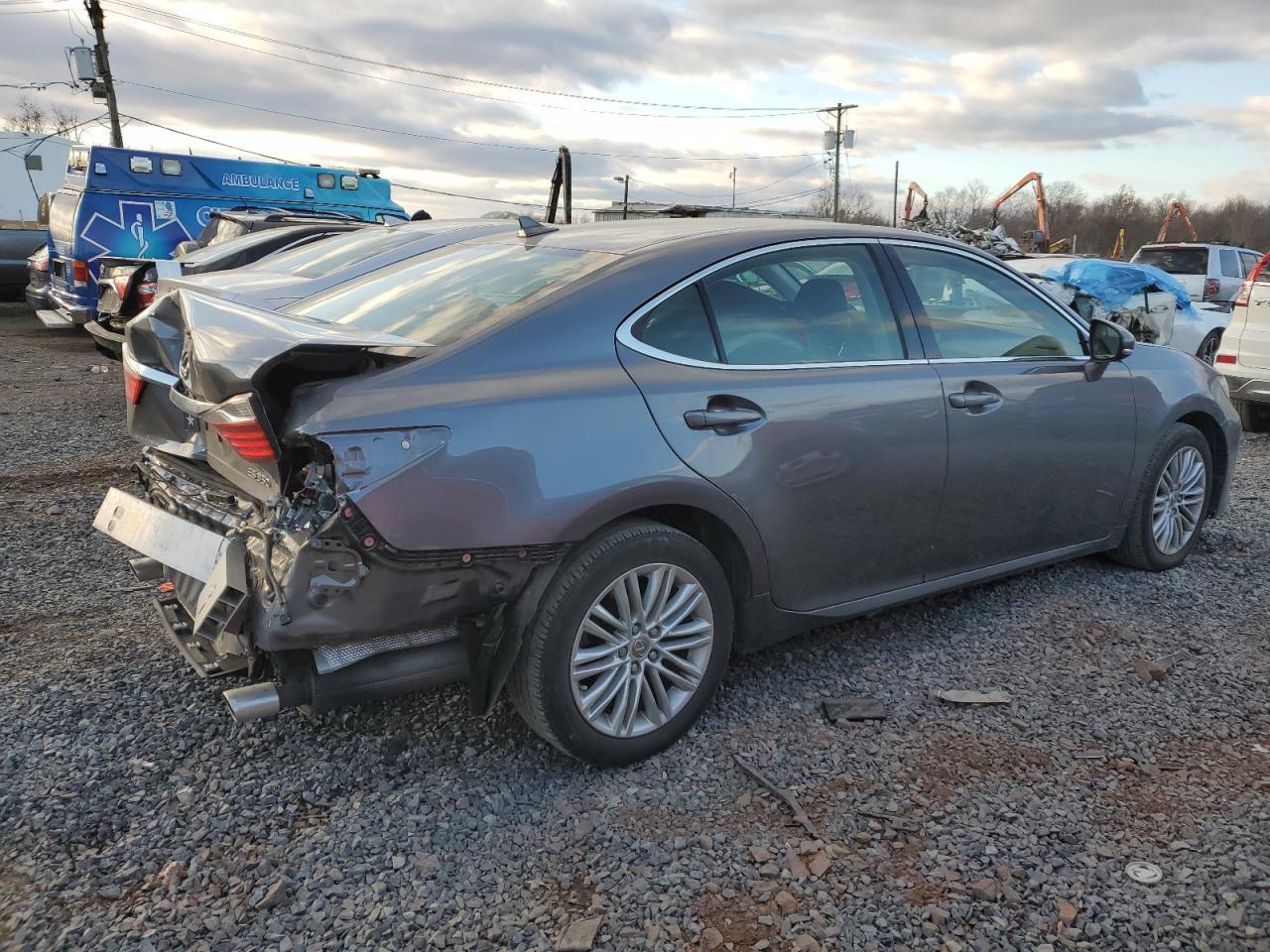 2014 LEXUS ES 350 - Image 3