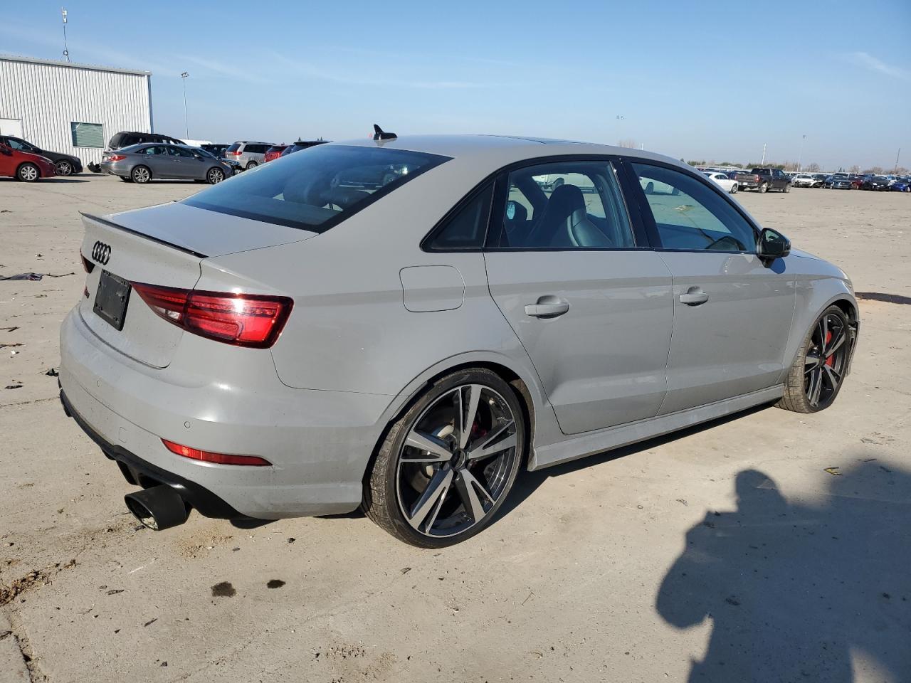 2019 AUDI RS3 - Фото 3