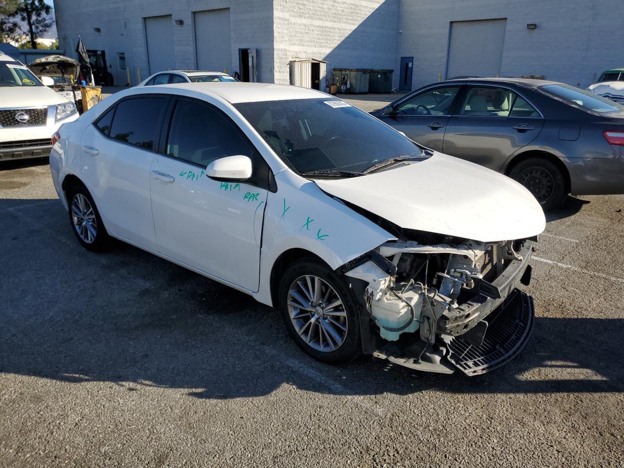 2014 TOYOTA COROLLA L - Фото 4
