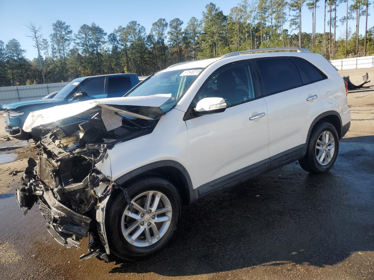 2014 KIA SORENTO LX
