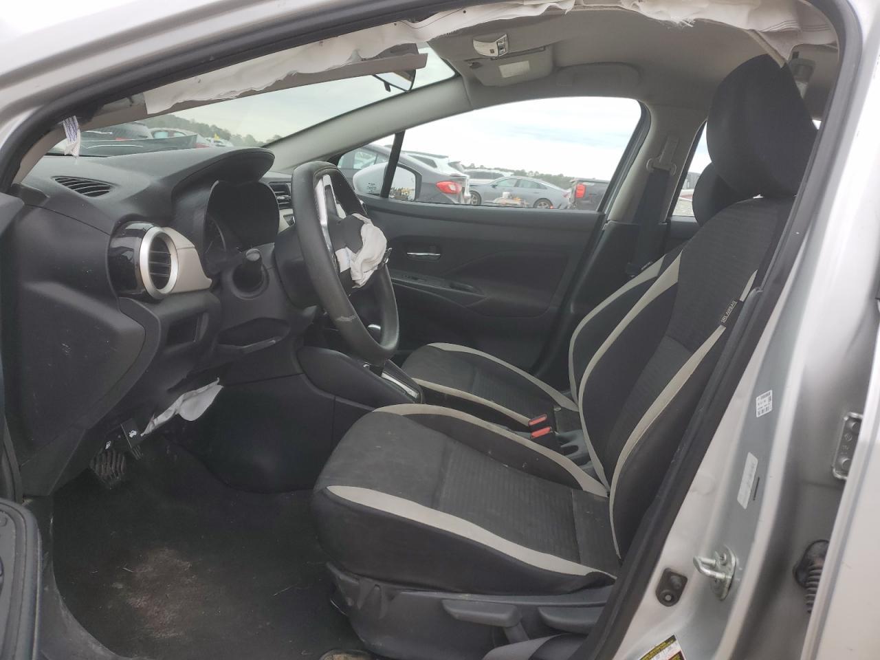 2021 NISSAN VERSA SV - Фото 7