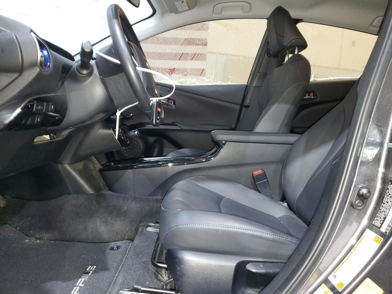 2016 TOYOTA PRIUS - Image 7