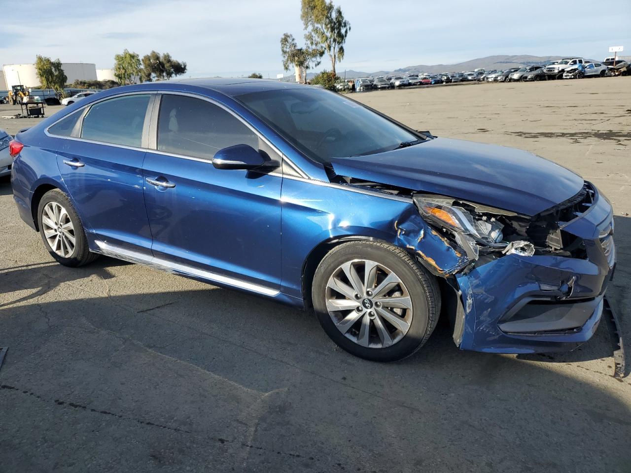 2017 HYUNDAI SONATA SPO - Image 4