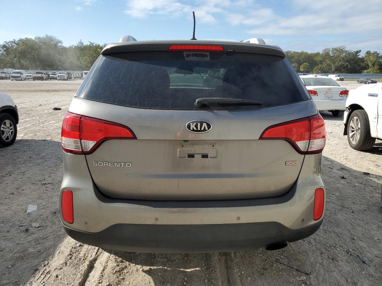 2014 KIA SORENTO LX - Фото 6