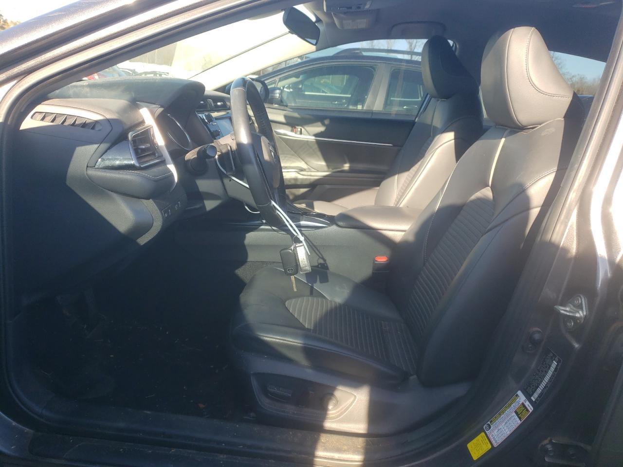 2020 TOYOTA CAMRY SE - Image 7