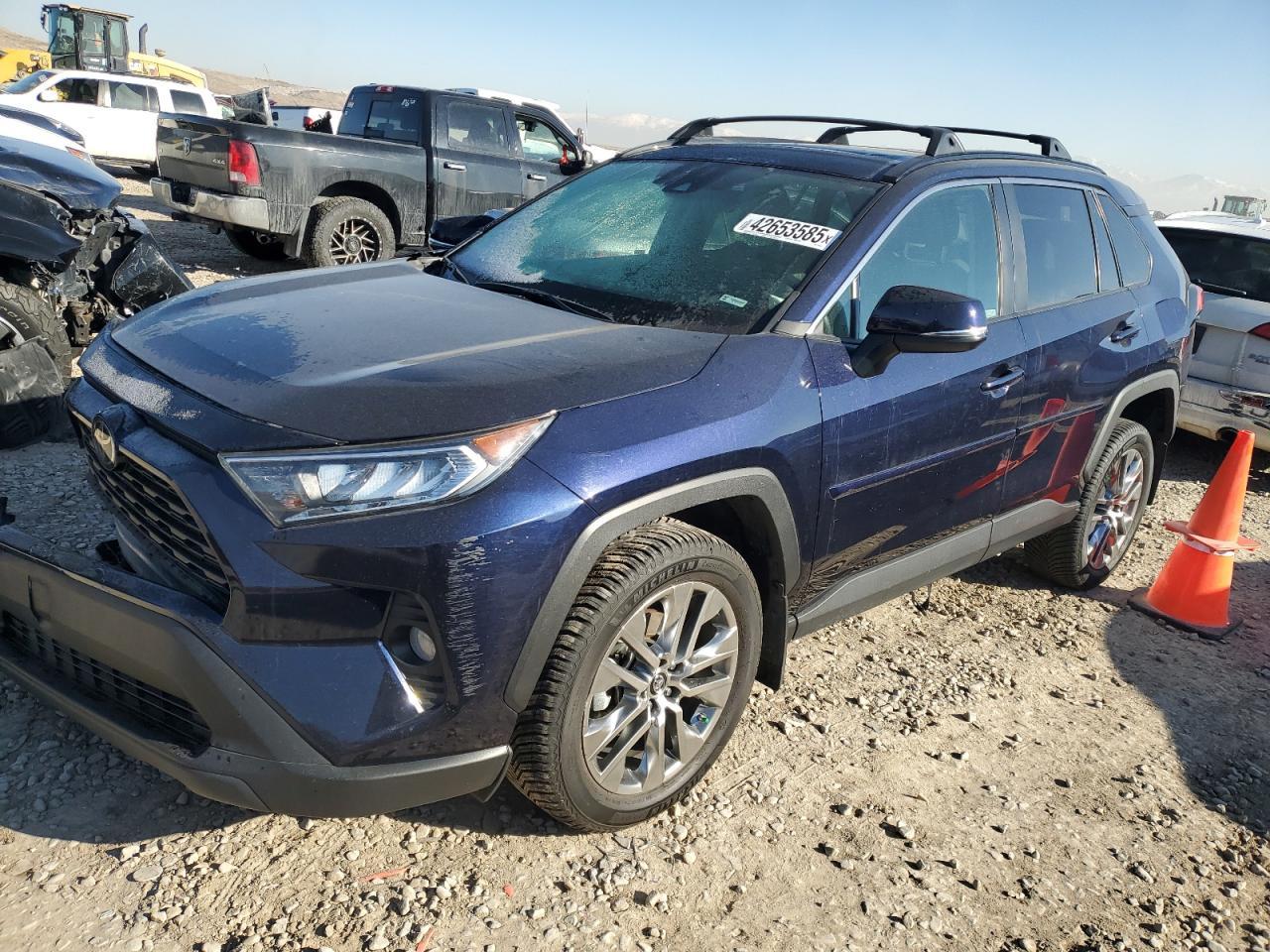 2019 TOYOTA RAV4 XLE P