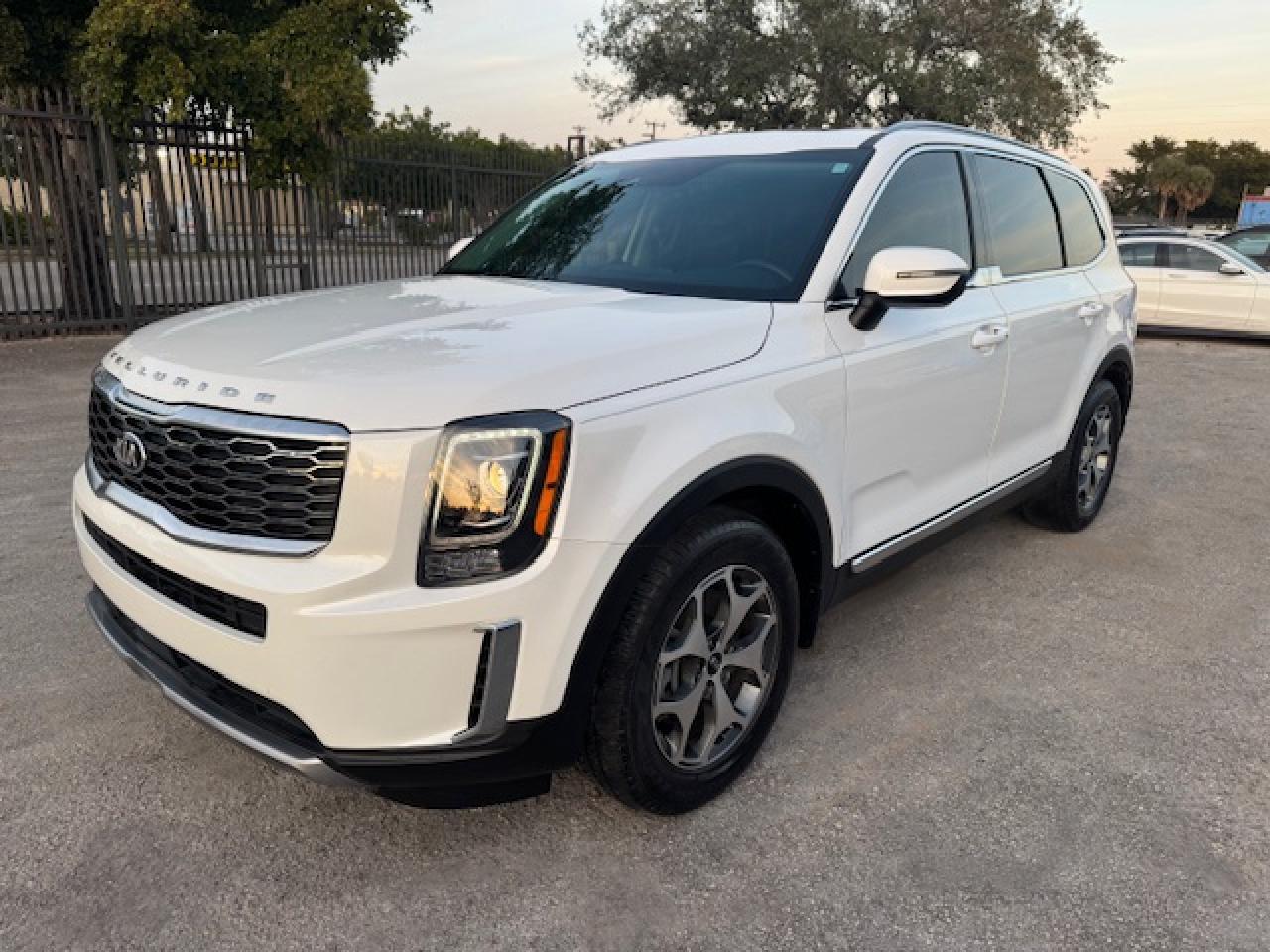 2020 KIA TELLURIDE
