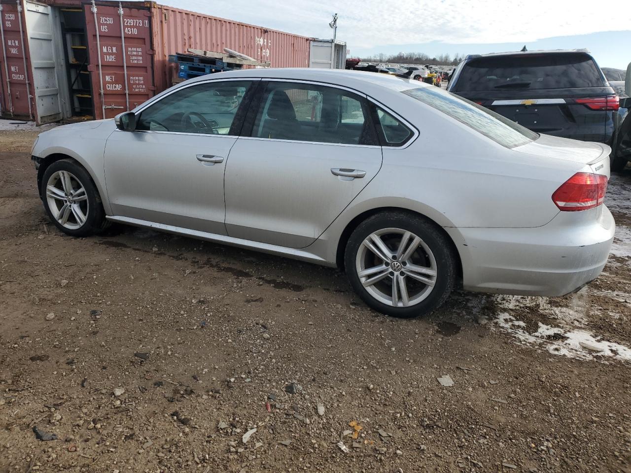 2014 VOLKSWAGEN PASSAT SE - Фото 2