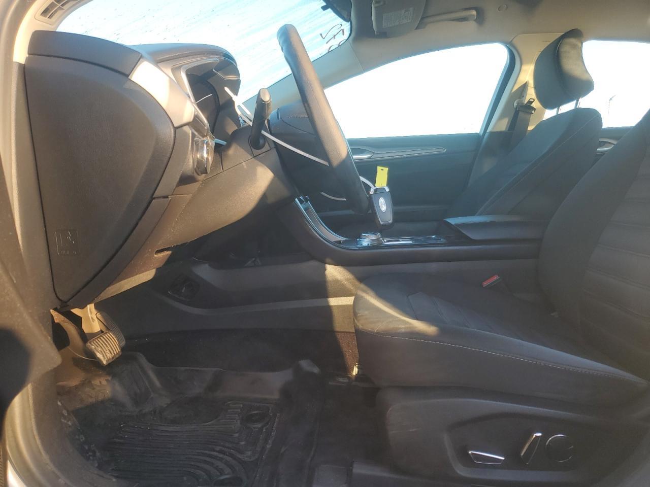 2017 FORD FUSION SE - Фото 7