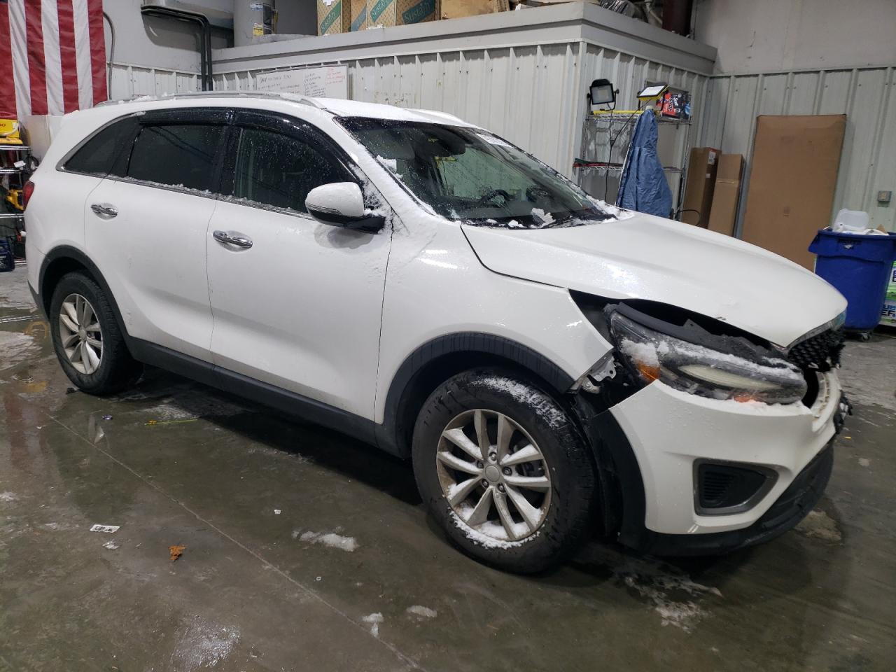 2016 KIA SORENTO LX - Image 4