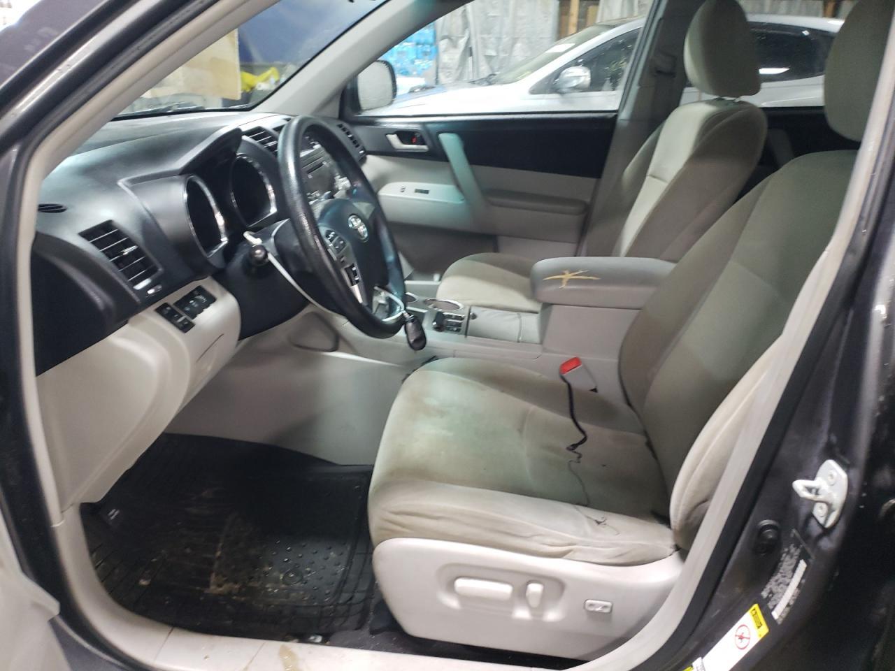 2012 TOYOTA HIGHLANDER - Фото 7