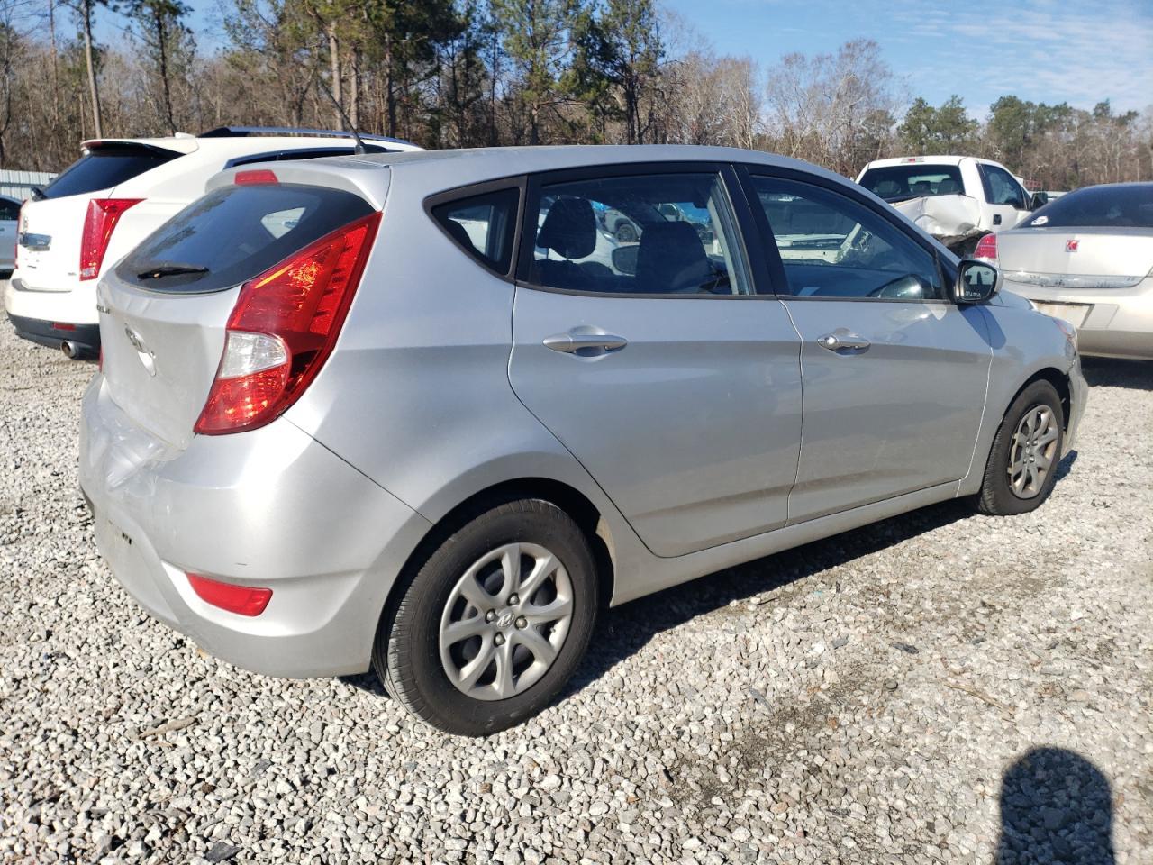 2012 HYUNDAI ACCENT GLS - Фото 3
