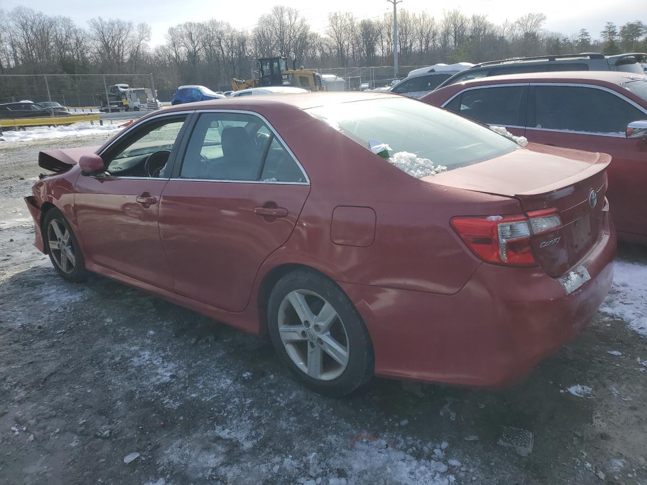 2013 TOYOTA CAMRY L - Image 2