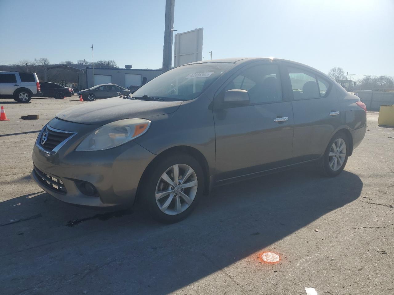2014 NISSAN VERSA S