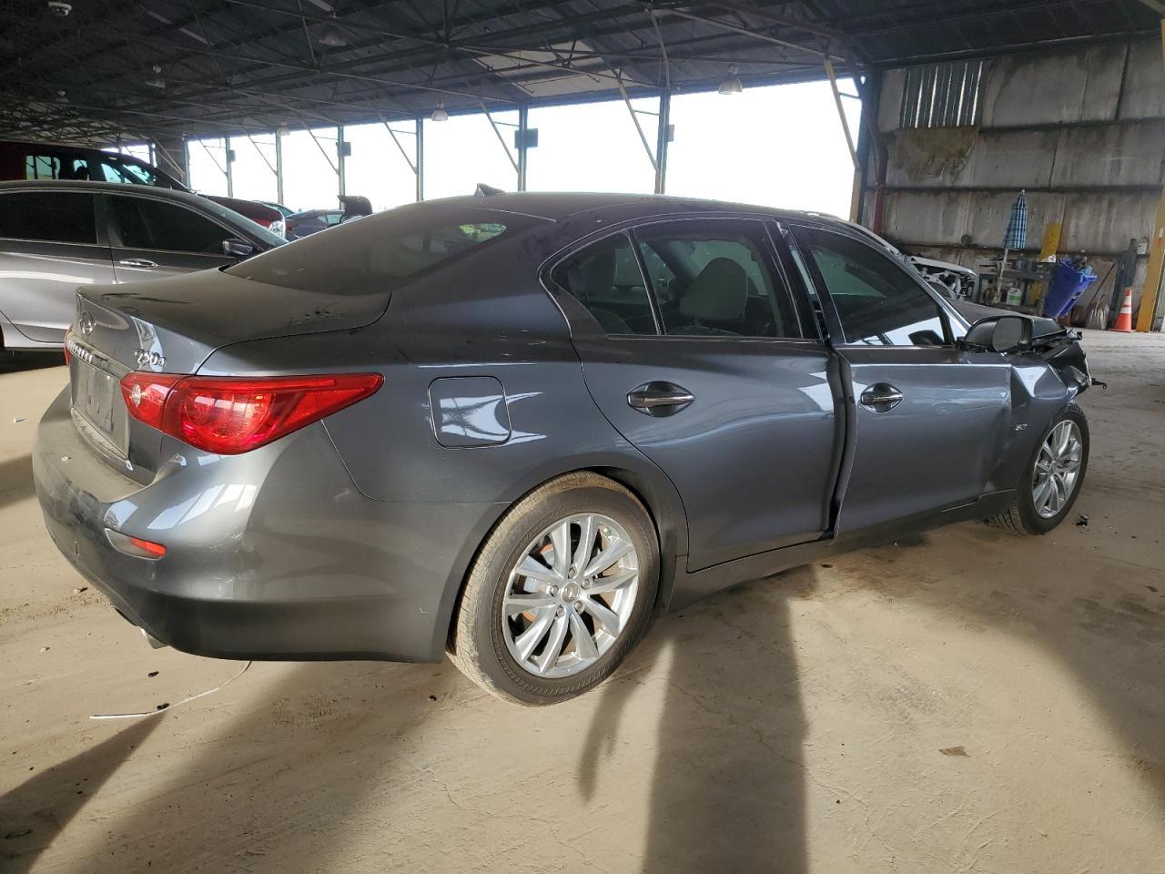 2015 INFINITI Q50 BASE - Фото 3