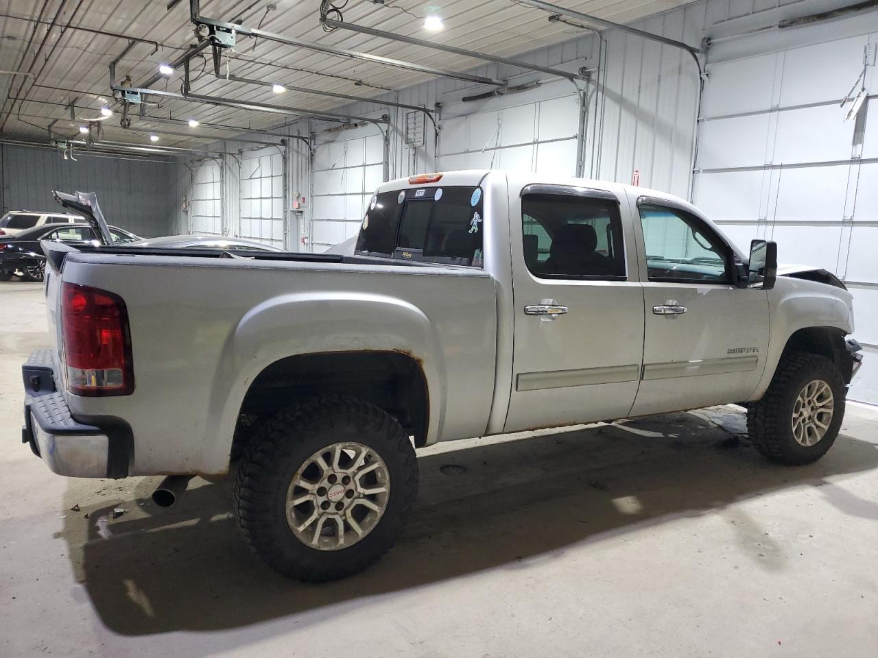 2011 GMC SIERRA K15 - Image 3