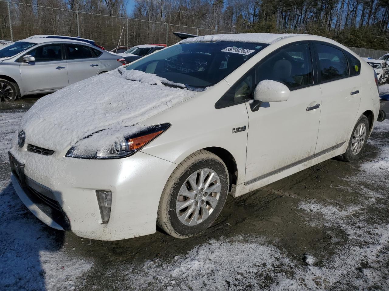 2015 TOYOTA PRIUS PLUG