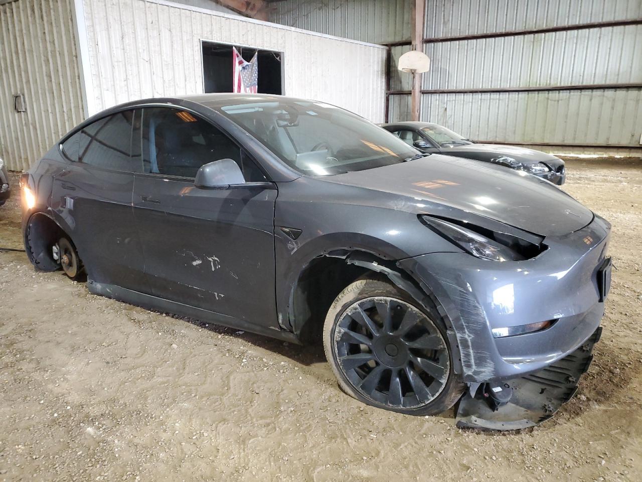 2023 TESLA MODEL Y - Image 4