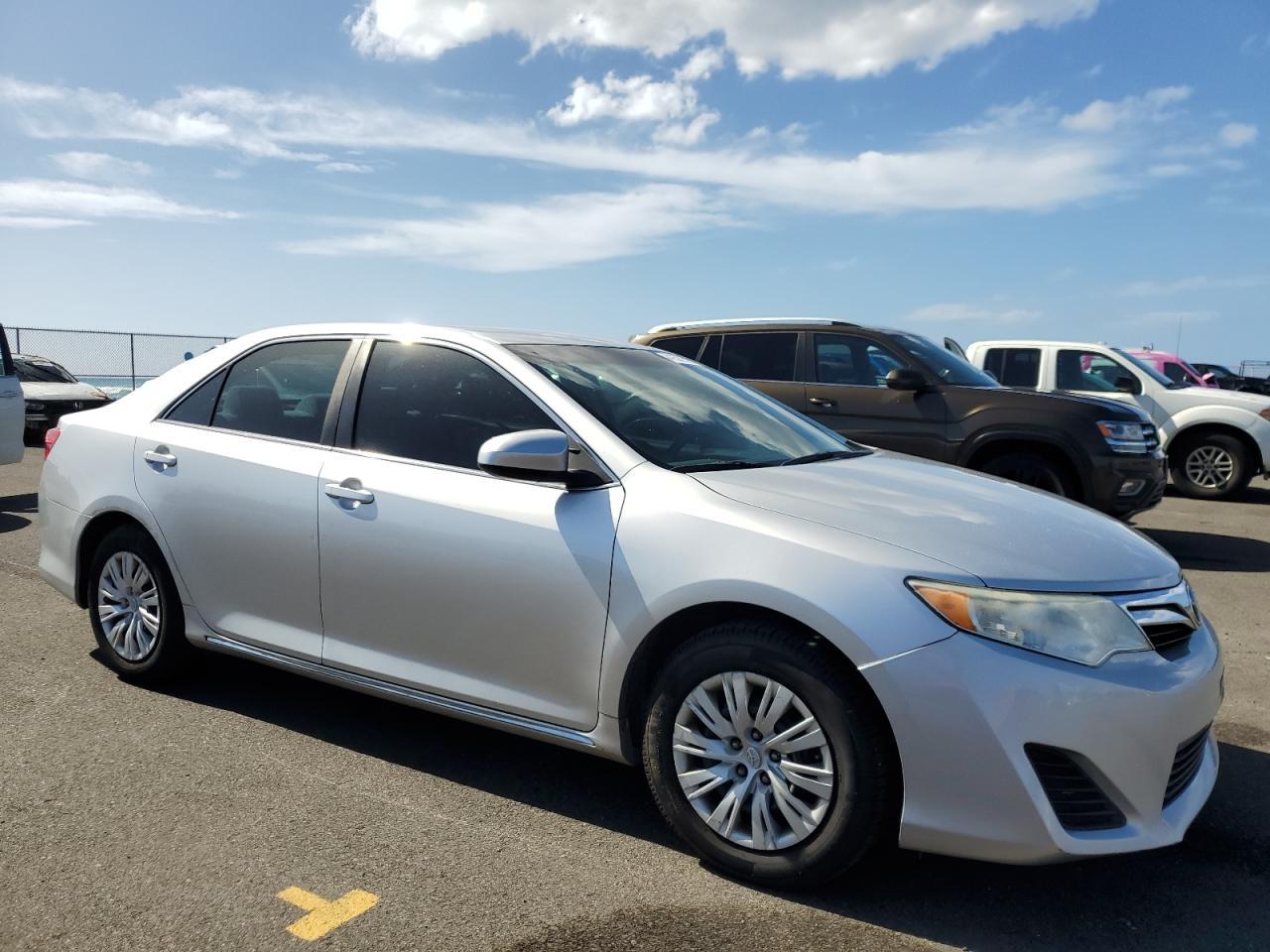 2014 TOYOTA CAMRY L - Фото 4